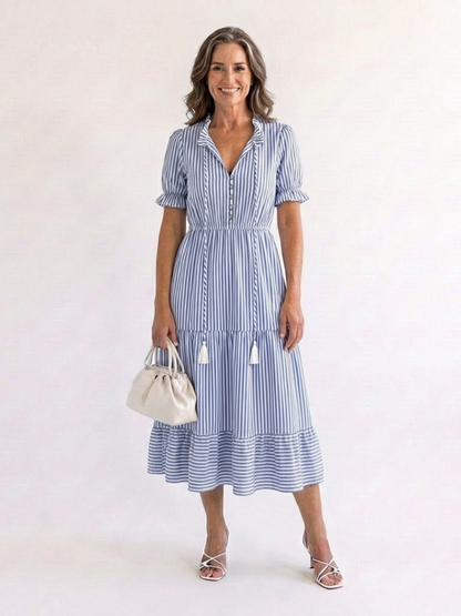 Dakota | Kurzärmeliges gestreiftes Stufen-Midikleid