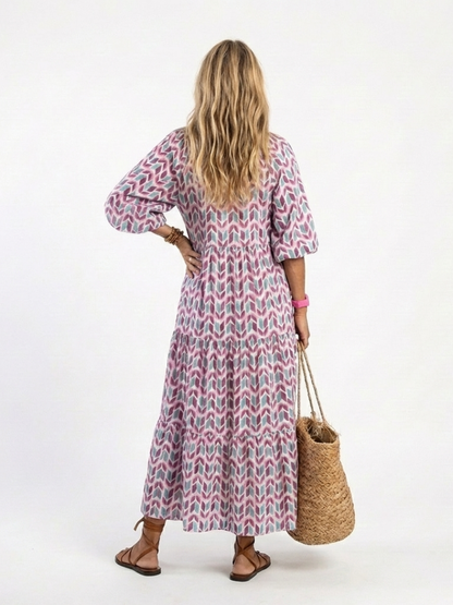 Mireya | Midi-Kleid mit geometrischem Druck und langen Ärmeln mit Stufen