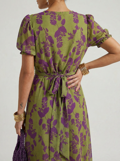 Virel | Entspanntes geblümtes Midikleid