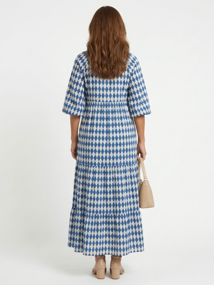 Elodie | Midi-Kleid mit Stufenrock und Rautenmuster