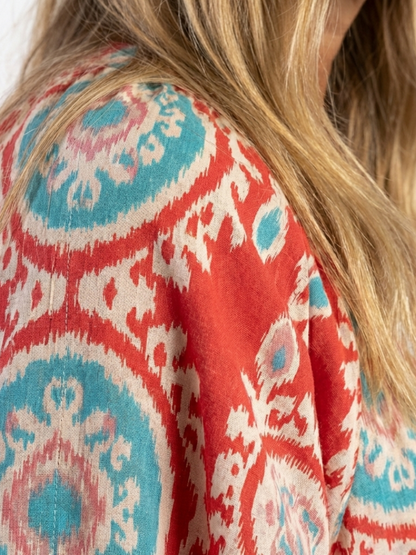 Zaria | Midi-Kleid mit V-Ausschnitt, kurzen Ärmeln und Paisley-Print