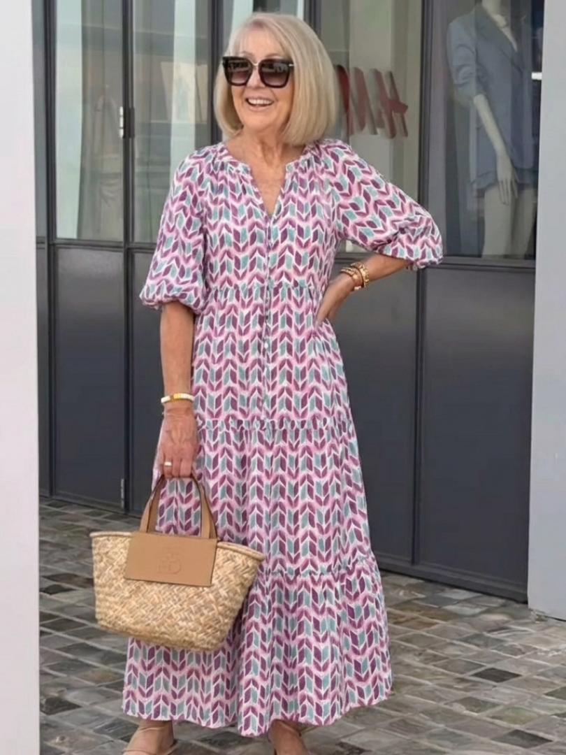 Mireya | Midi-Kleid mit geometrischem Druck und langen Ärmeln mit Stufen