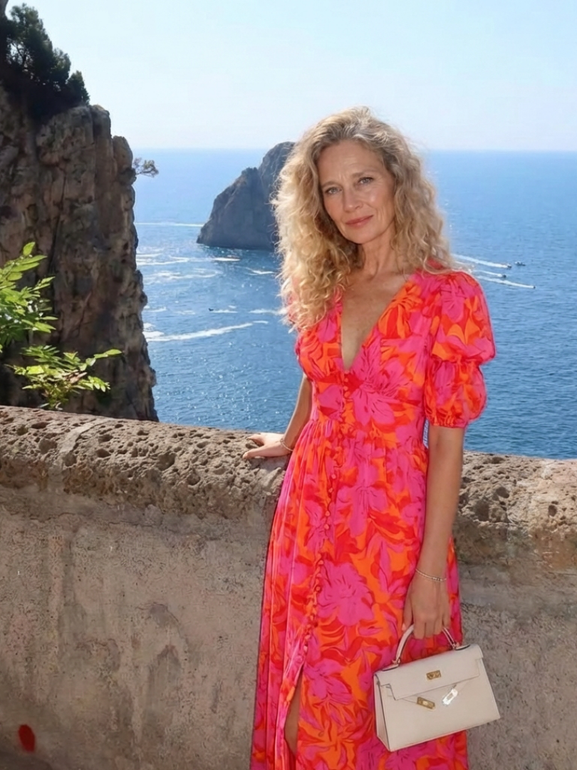 Willow | Geblümtes Midi-Kleid mit V-Ausschnitt und Puffärmeln
