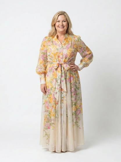 Petronella | Maxi-Kleid mit Blumenmuster, transparenten langen Ärmeln, Gürtel und Knopfleiste