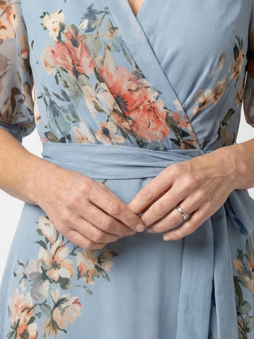 Elowen | Blumen-Wickelkleid mit V-Ausschnitt, Maxi-Länge